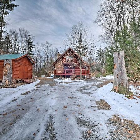 Secluded Johnsburg Retreat With Hot Tub And Fire Pit Vila Exterior foto