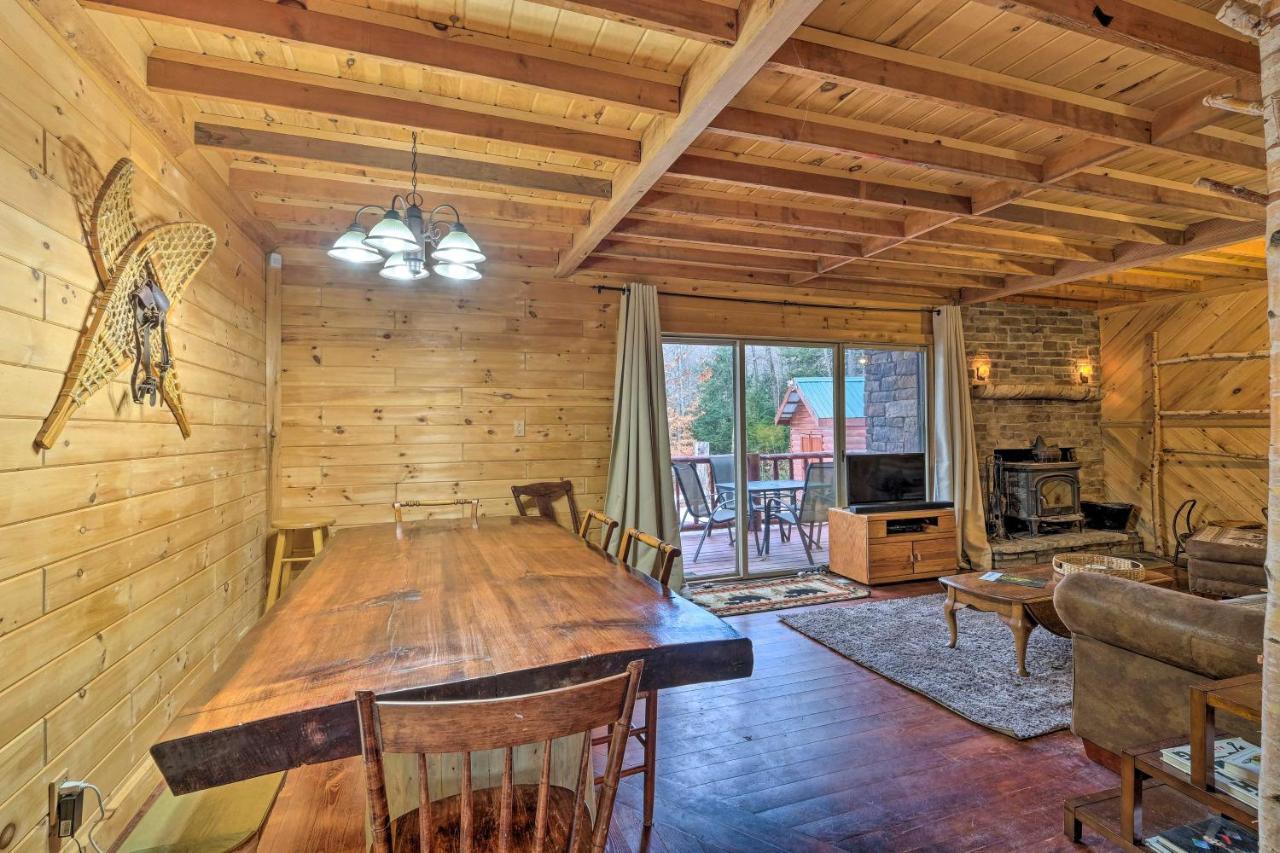 Secluded Johnsburg Retreat With Hot Tub And Fire Pit Vila Exterior foto