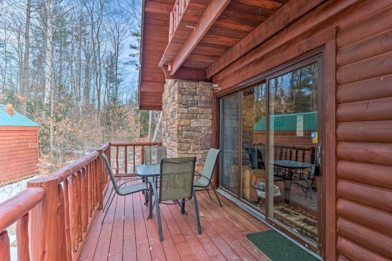 Secluded Johnsburg Retreat With Hot Tub And Fire Pit Vila Exterior foto