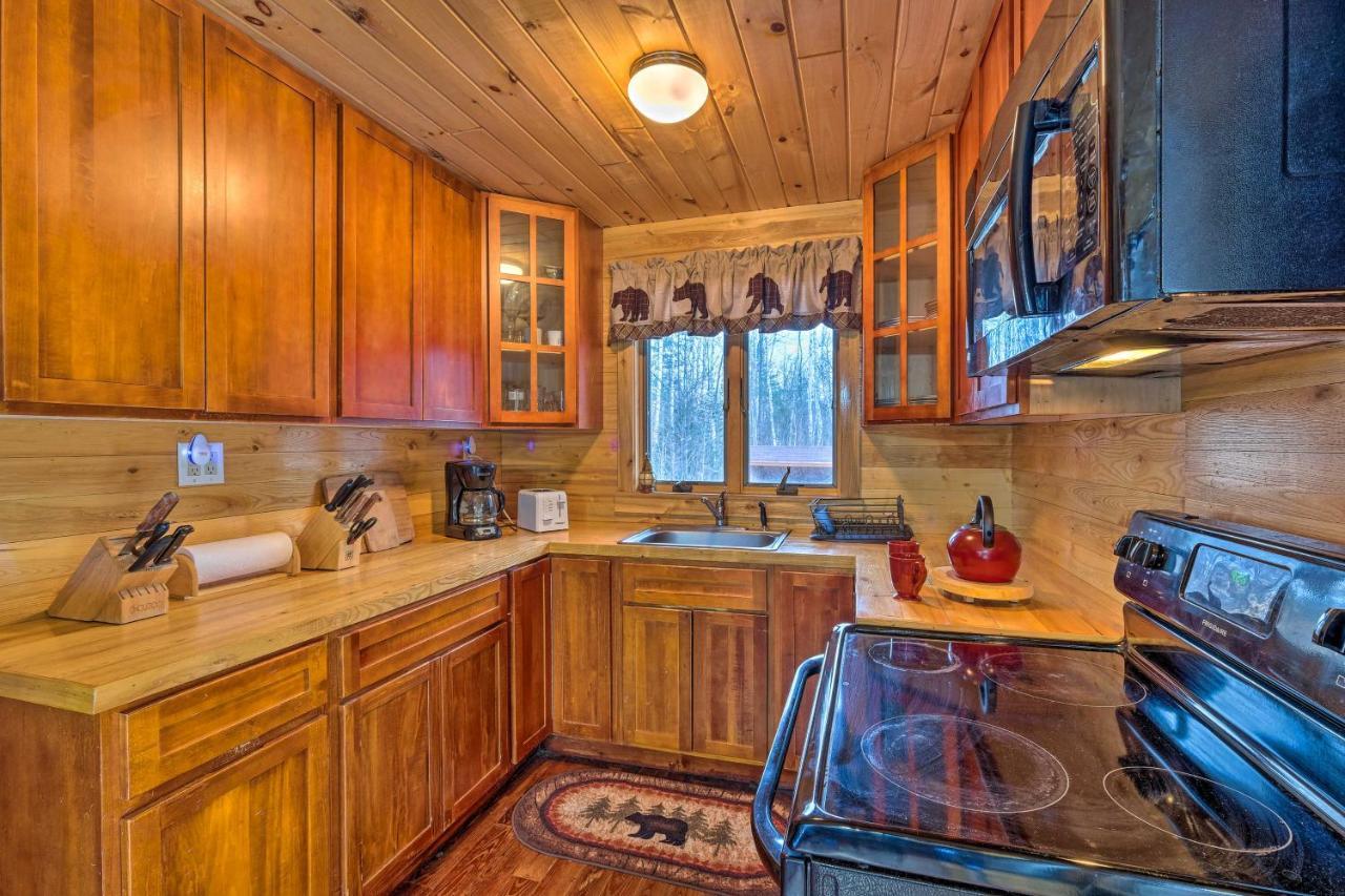 Secluded Johnsburg Retreat With Hot Tub And Fire Pit Vila Exterior foto